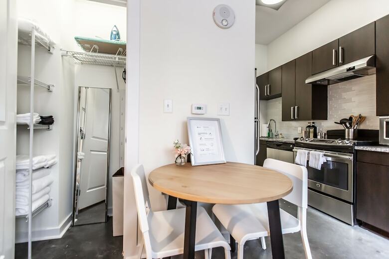 Kasa Alexandria Apartments