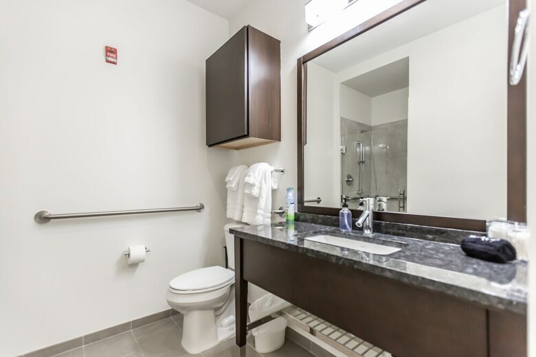 Kasa Alexandria Apartments