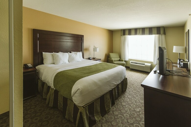 Hotel Expressway Suites Minot