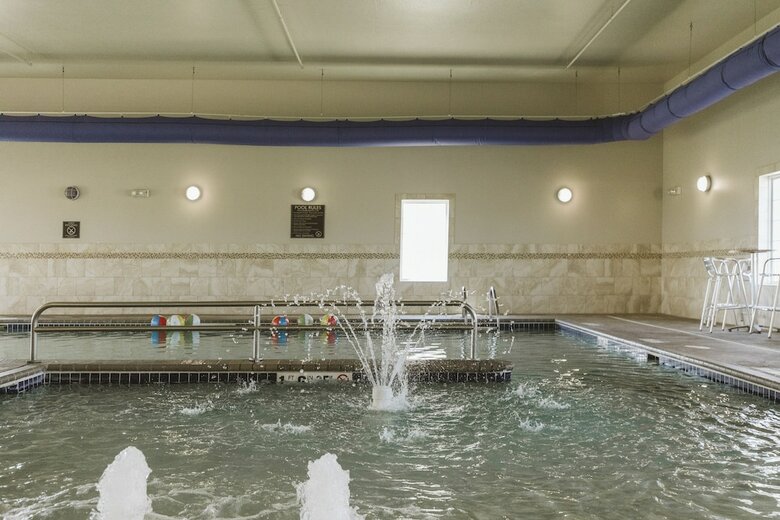 Hotel Expressway Suites Minot