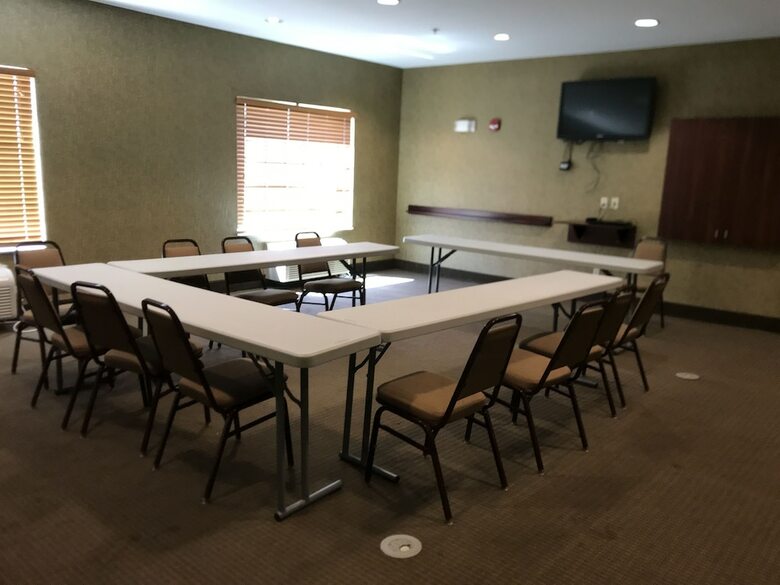 Hotel Expressway Suites Minot