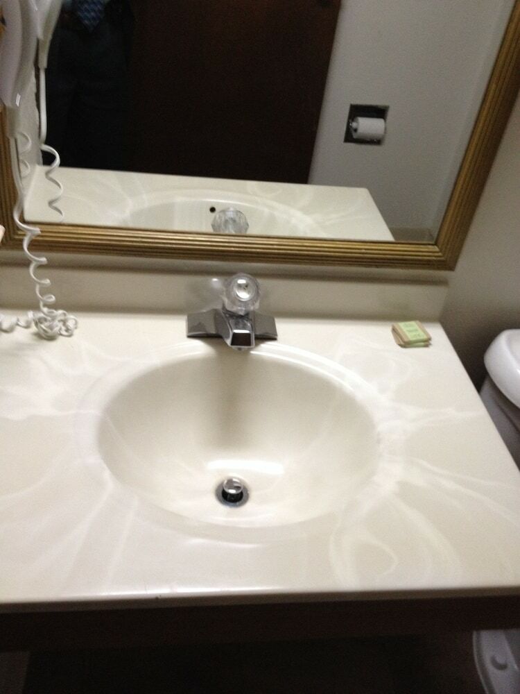 Motel Super 8 By Wyndham Hartford