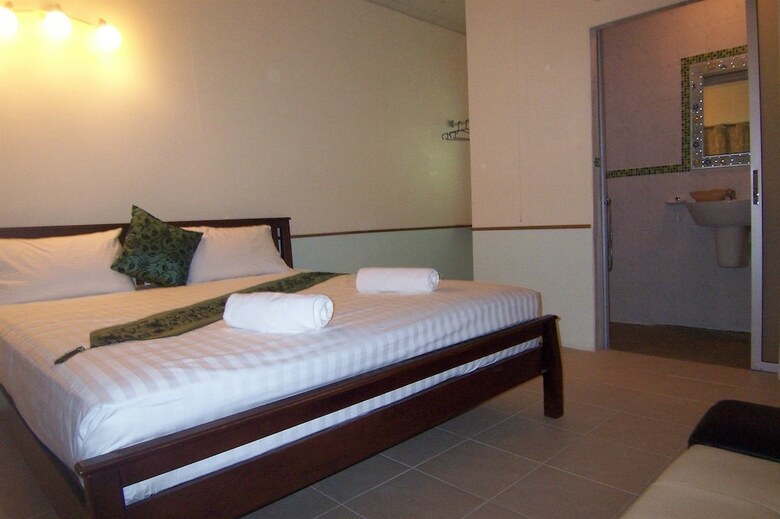 Airport Overnight Hotel