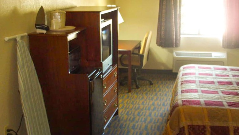 Hotel Western Motel Inn And Suites Hazlehurst