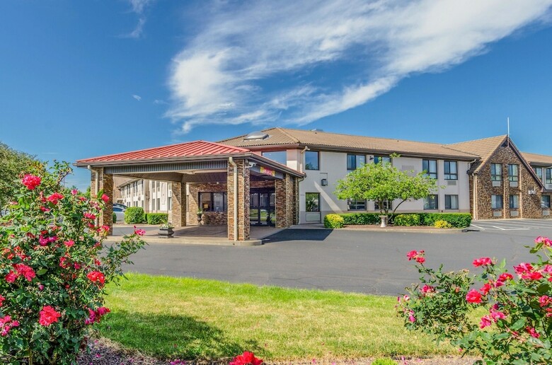 Hotel Comfort Inn & Suites