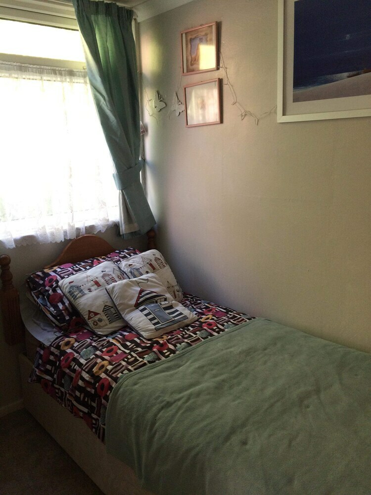 Beautiful 2-bed Chalet In Sandown