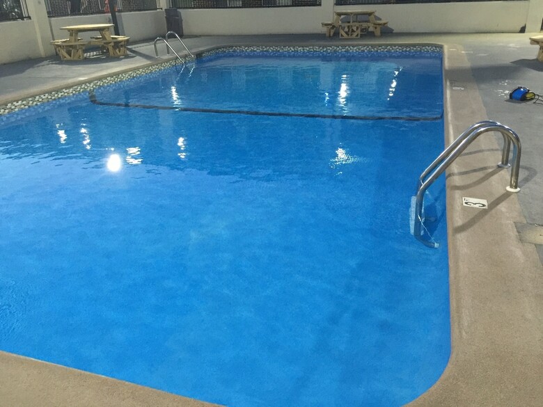 Hotel Econo Lodge Inn & Suites