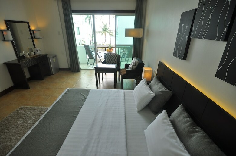 Hotel Boracay Ocean Club