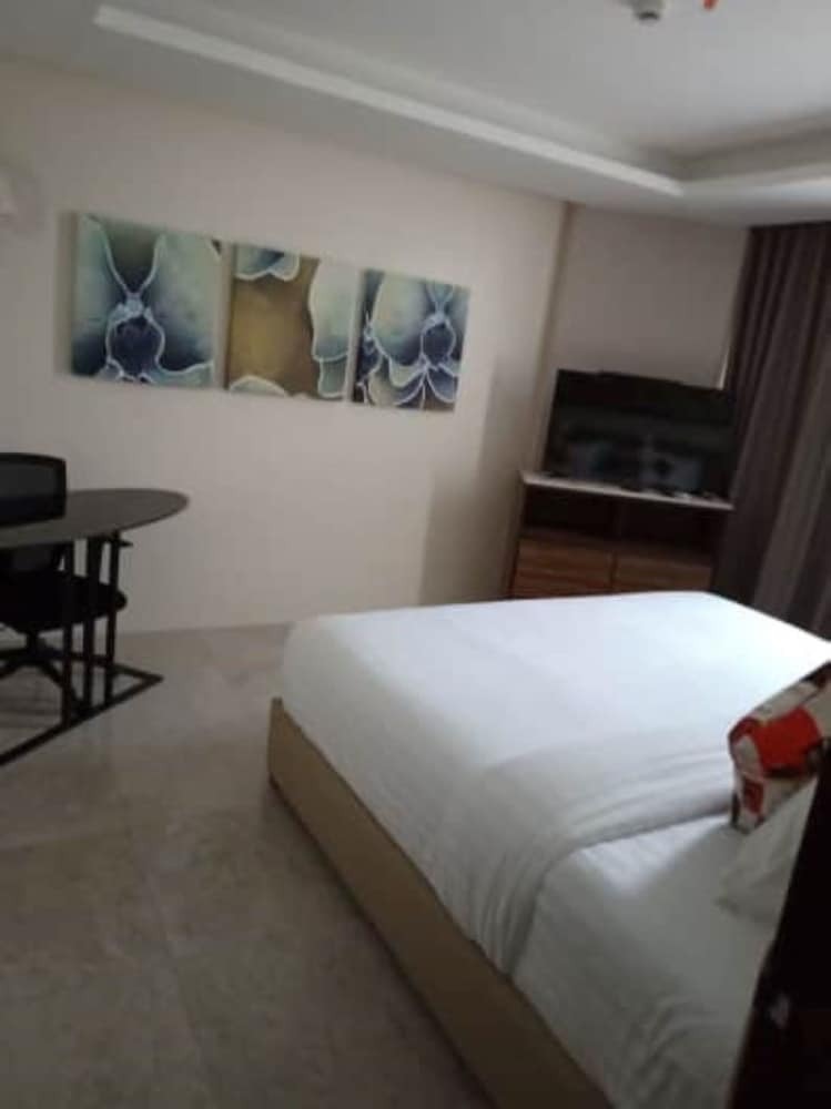 Hotel Boracay Ocean Club