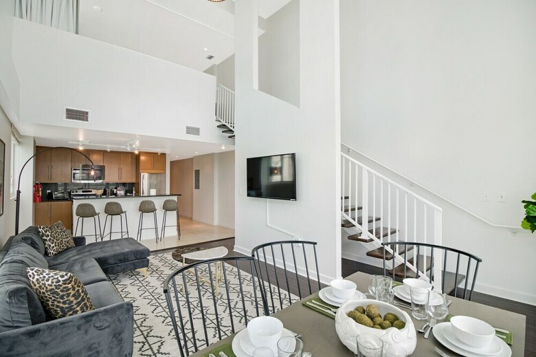 Waterfront Condos By Sextant