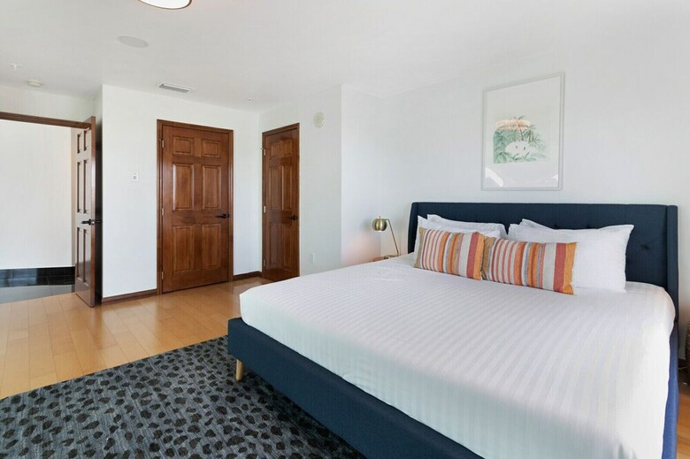 Waterfront Condos By Sextant