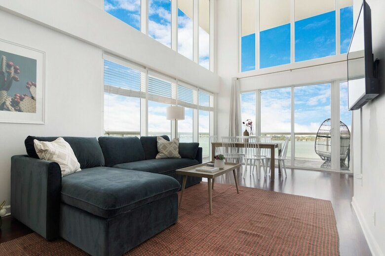 Waterfront Condos By Sextant