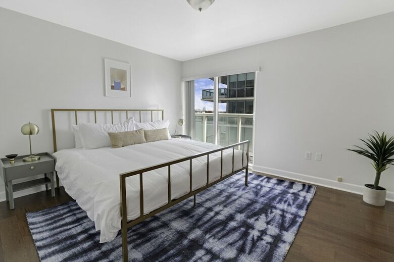 Waterfront Condos By Sextant