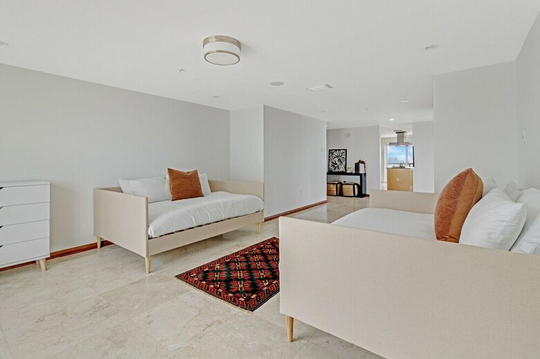 Waterfront Condos By Sextant