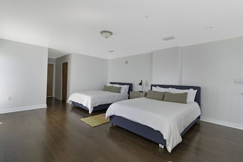 Waterfront Condos By Sextant