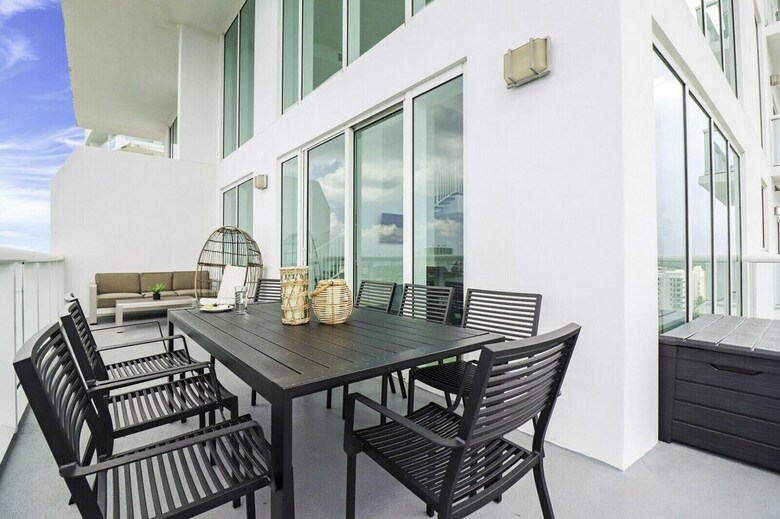 Waterfront Condos By Sextant
