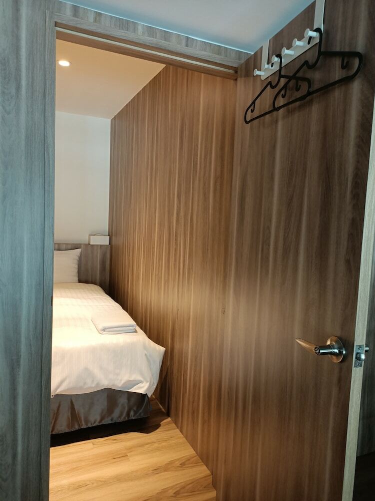 Hotel Meet Secret