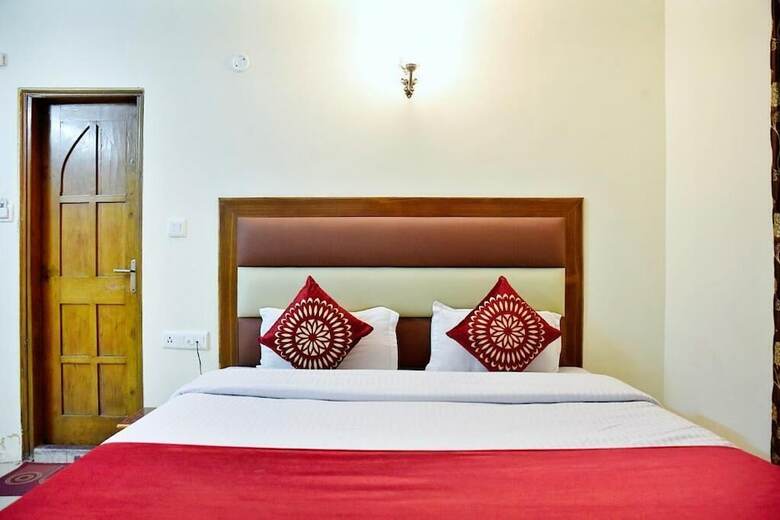 Hotel Crystal