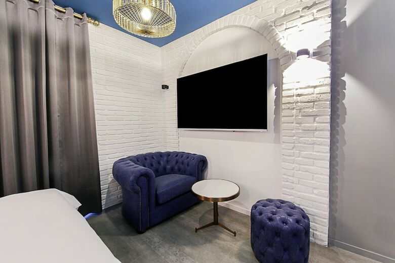 Chuncheon Lerocherrouge Hotel