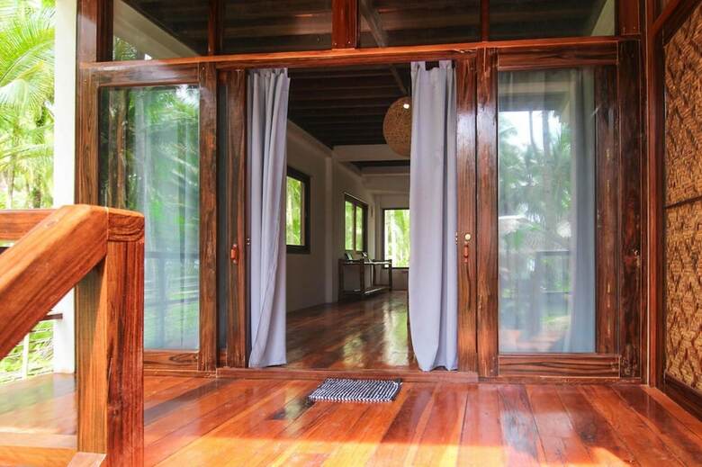 Villa Surfing Carabao Beach Houses - Adults Only