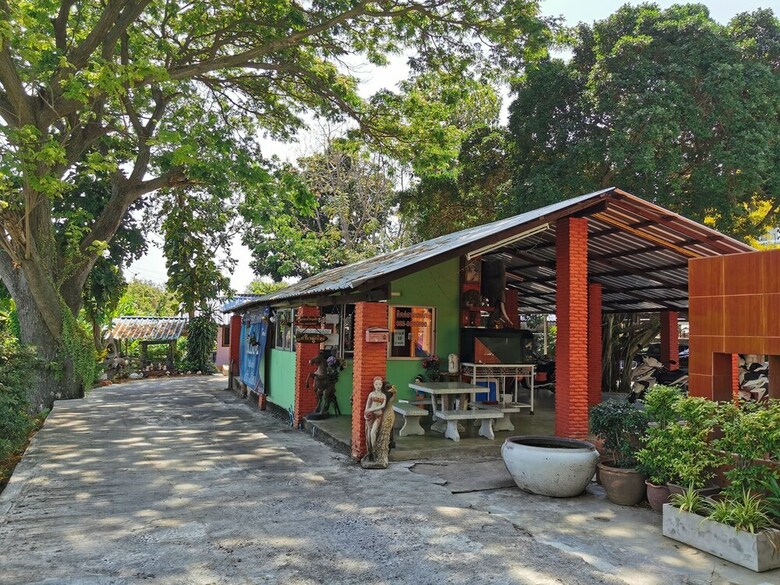 Hotel Flight Hut
