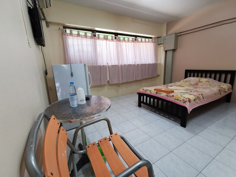 Hotel Flight Hut