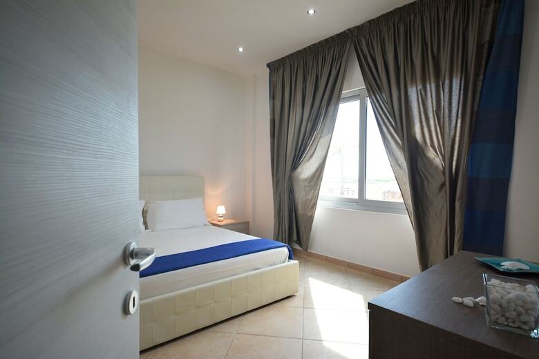 Torre Squillace B&B