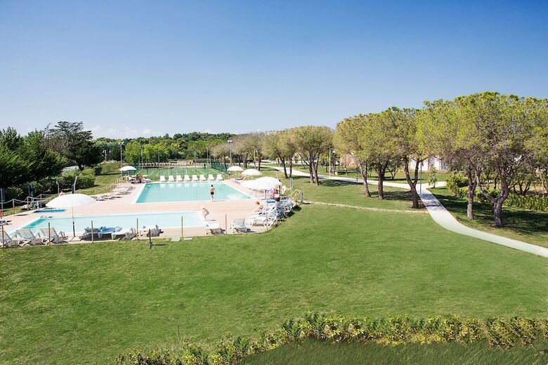 Adamo Ed Eva Resort