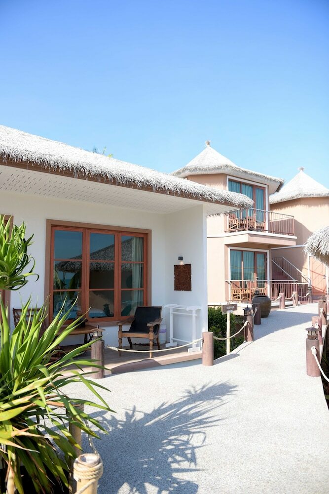 Hotel Seaman Resort