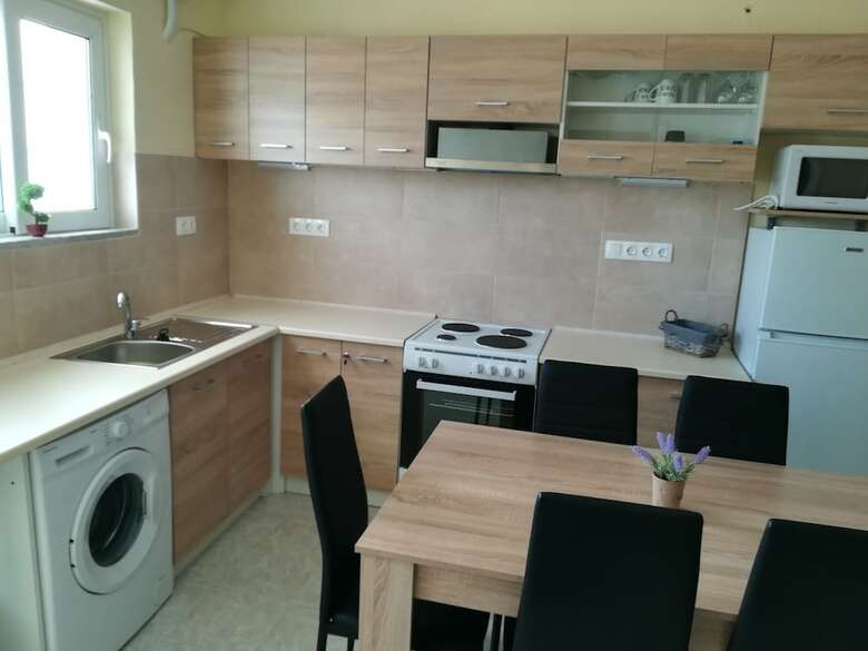 Happy Days Home Apartment And Studio