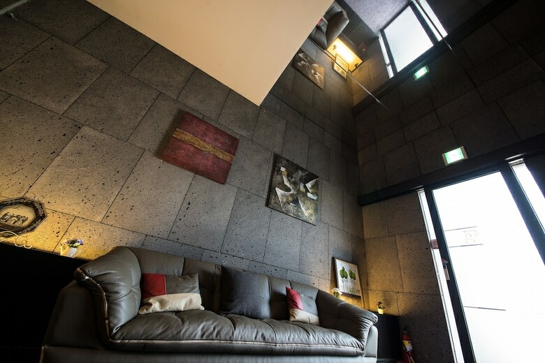 Smart Tourist Hotel