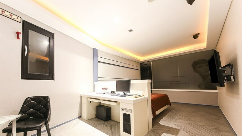 Hotel On