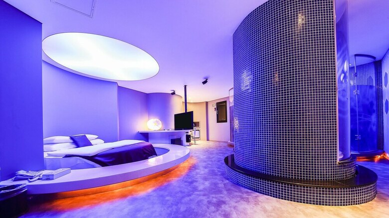 Hotel On
