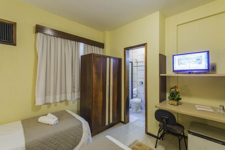 Hotel Harbor Inn Jaragu�