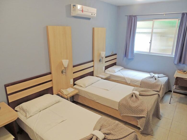 Hotel Harbor Inn Jaragu�
