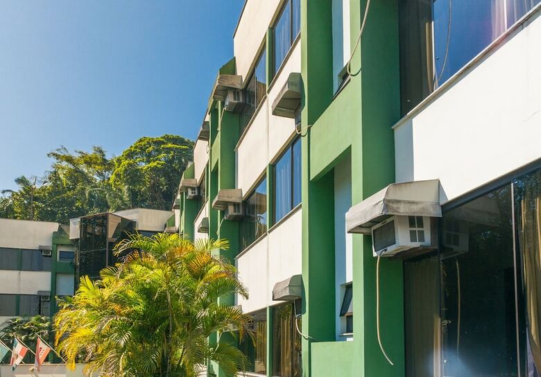 Hotel Harbor Inn Jaragu�