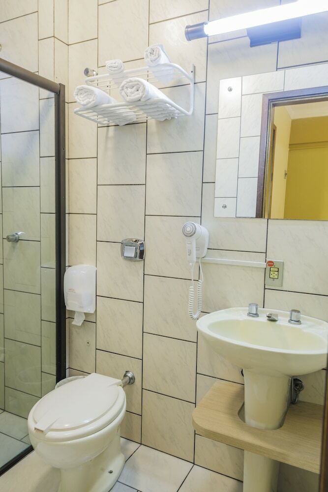 Hotel Harbor Inn Jaragu�
