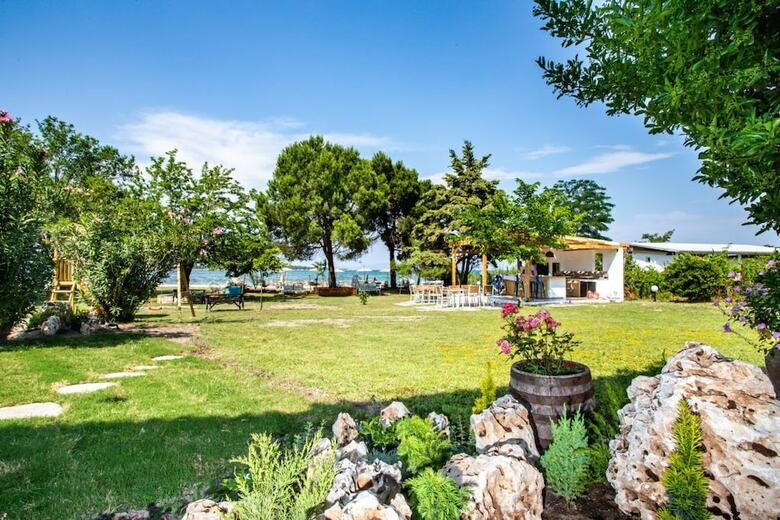 Apartamentos Kokkinos