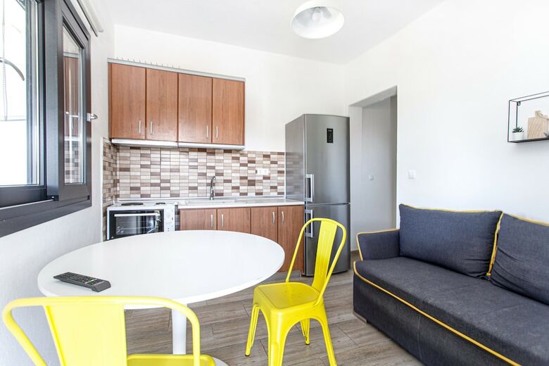 Apartamentos Kokkinos