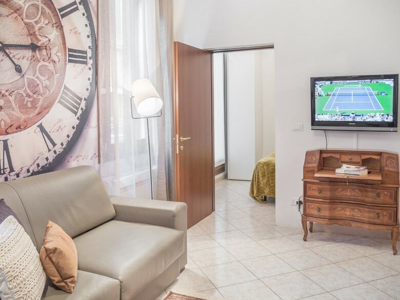 Venice Grand Canal Style Apartment