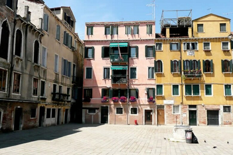 Venice Grand Canal Style Apartment