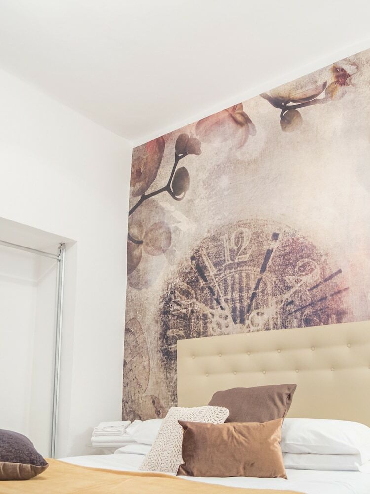 Venice Grand Canal Style Apartment