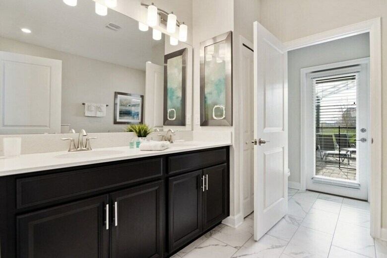 Champions Gate 8830 - Eight Bedroom Pool Home