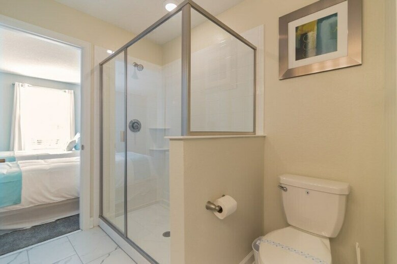 Champions Gate 8830 - Eight Bedroom Pool Home