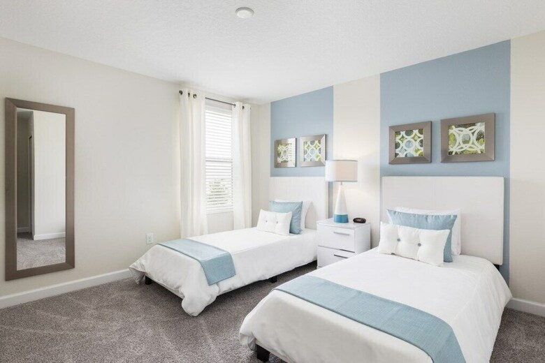 Champions Gate 9042 - Nine Bedroom Pool Home