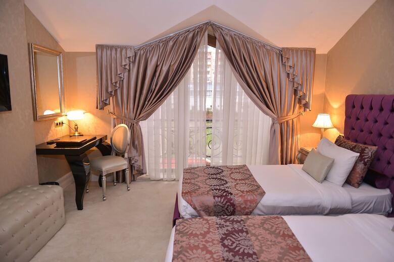 Lake Palace Hotel
