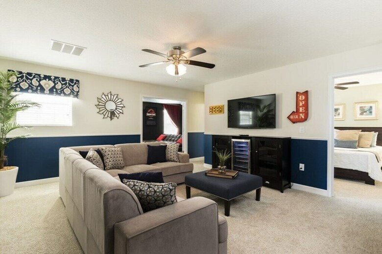 Champions Gate 9048 - Eight Bedroom Pool Home
