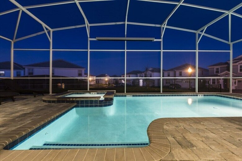 Champions Gate 9048 - Eight Bedroom Pool Home
