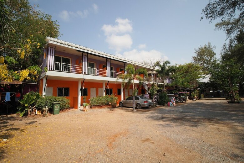 Hotel Oyo 931 Sor Chareanpanit