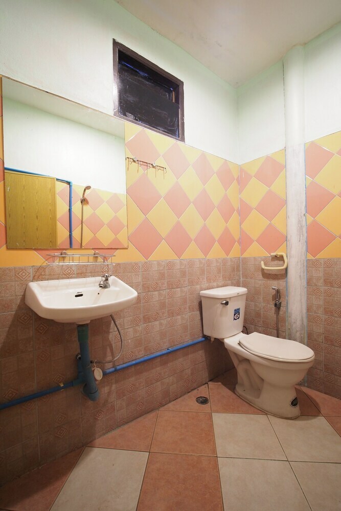 Hotel Oyo 931 Sor Chareanpanit